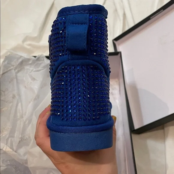 •CAPE ROBBIN• “Lindak” Rhinestone Suede Fur-Lined Booties - Blue // NIB - Picture 10 of 13